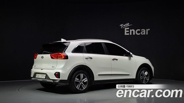 Kia Niro 2020 — photo 2