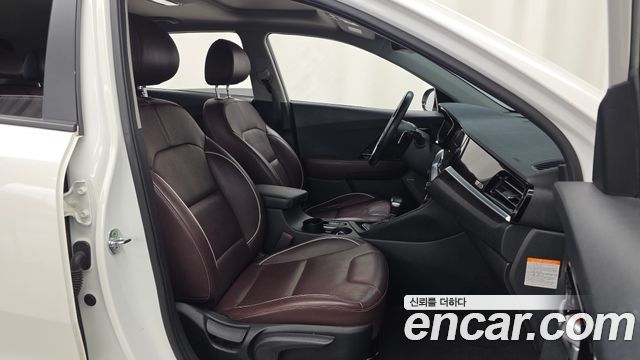 Kia Niro 2020 — photo 17