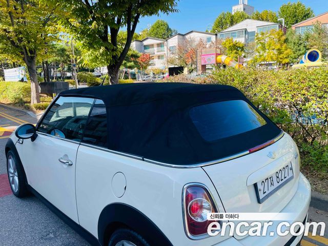 Mini Cooper Convertible 2012 — photo 6