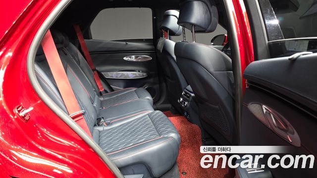 Genesis GV70 2021 — photo 12