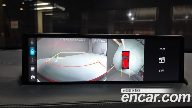 Genesis GV70 2021 — photo 15