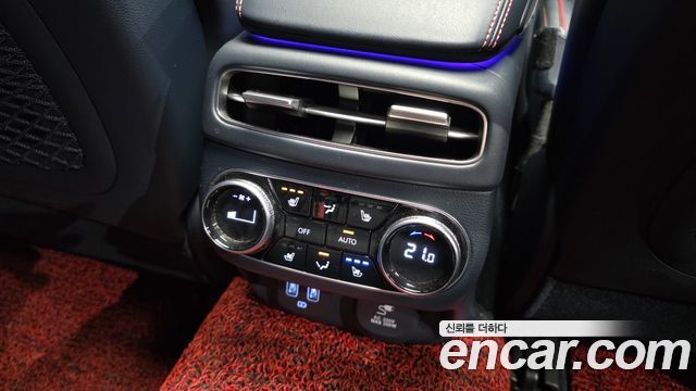 Genesis GV70 2021 — photo 19