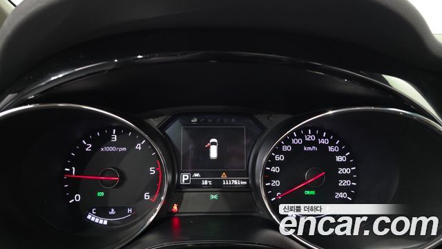 Kia Canival 2016 — photo 8