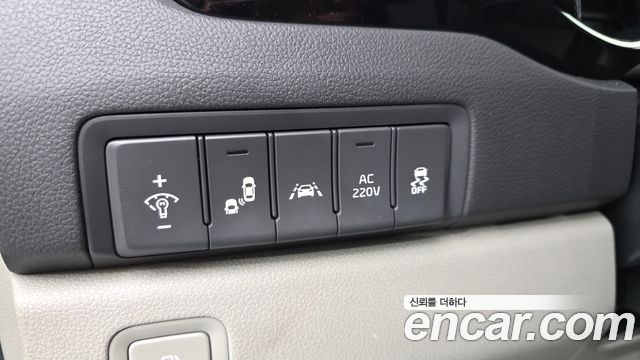Kia Canival 2016 — photo 17