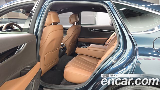 Genesis G80 2022 — photo 17