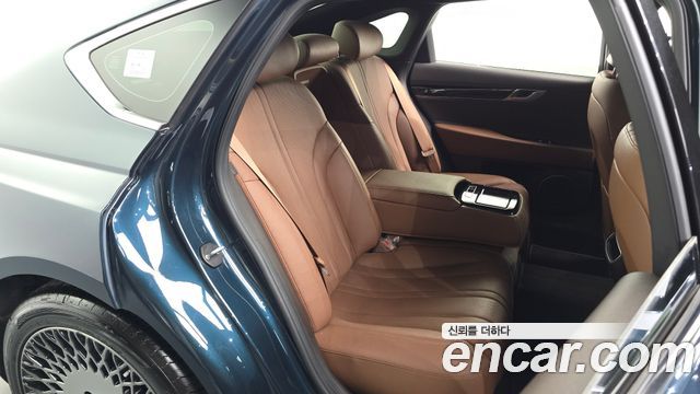 Genesis G80 2022 — photo 18