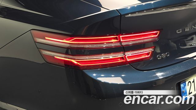 Genesis G80 2022 — photo 9