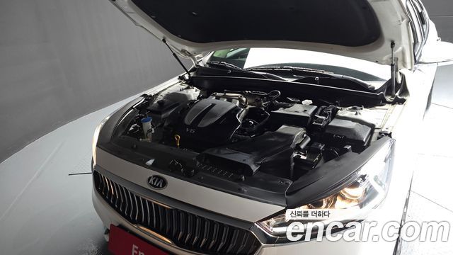 Kia K7 2018 — photo 6