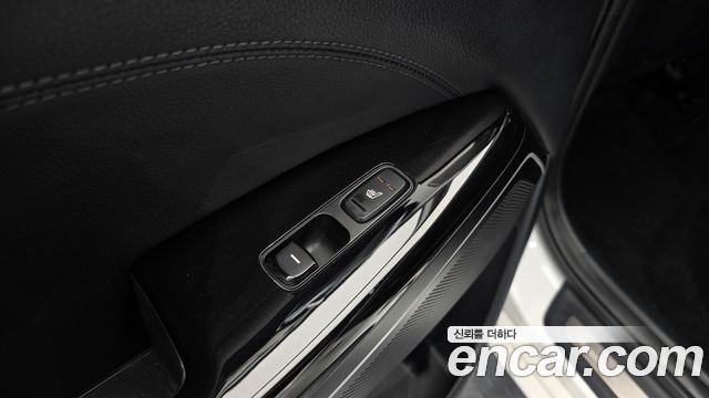 Kia K7 2018 — photo 17