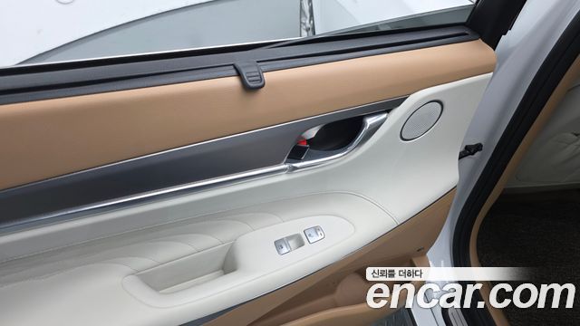 Hyundai Grandeur 2022 — photo 19