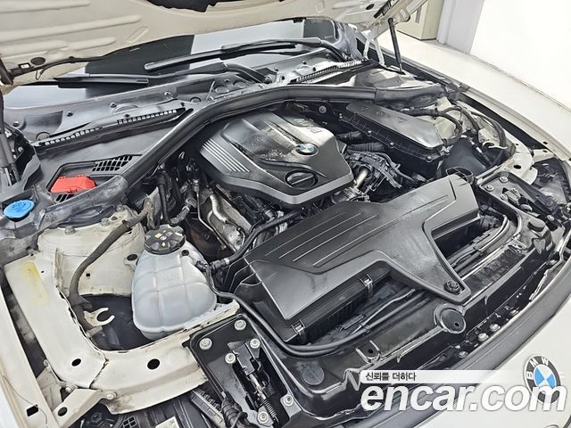 BMW 3-Series 2017 — photo 6