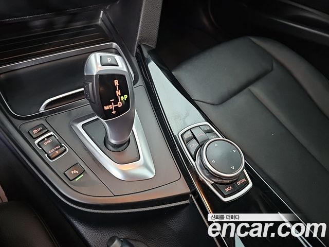 BMW 3-Series 2017 — photo 8