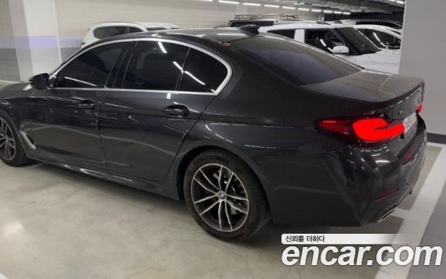 BMW 5-Series 2023 — photo 4