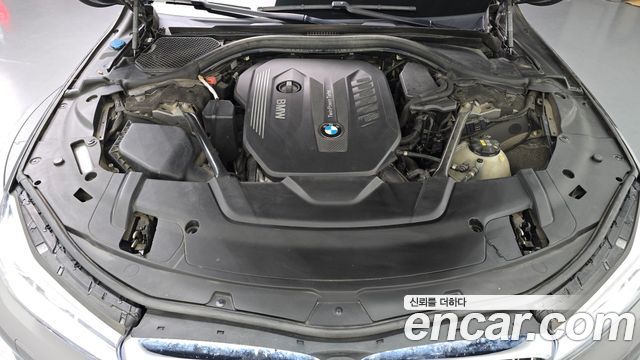 BMW 7-Series 2016 — photo 6