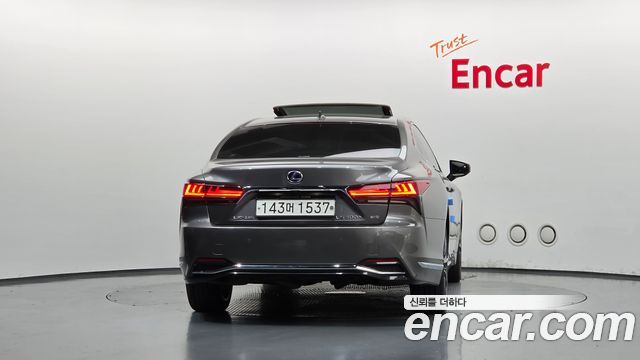 Lexus LS 2021 — photo 4
