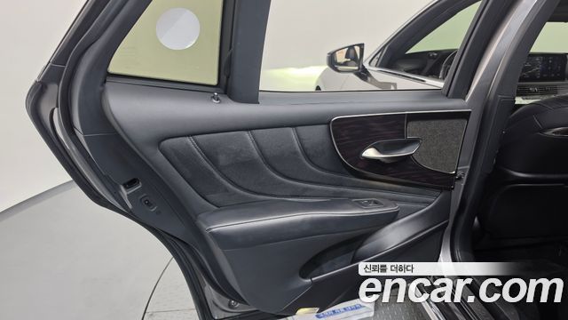 Lexus LS 2021 — photo 15