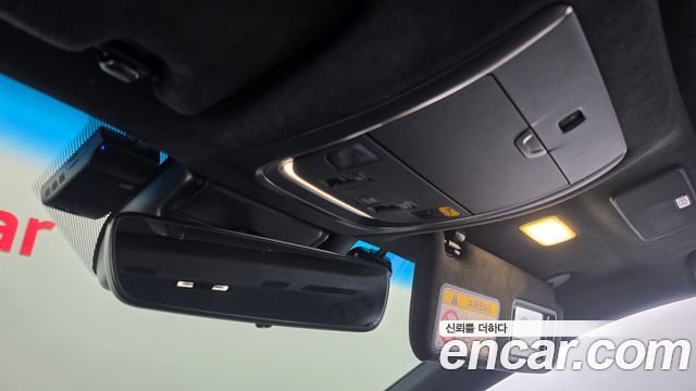 Lexus LS 2021 — photo 28