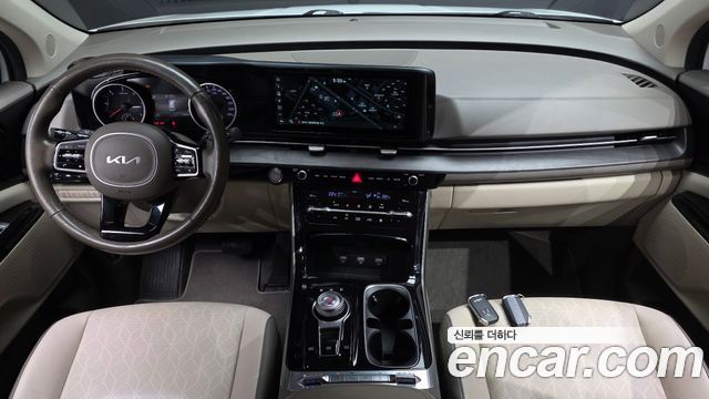 Kia Canival 2023 — photo 10