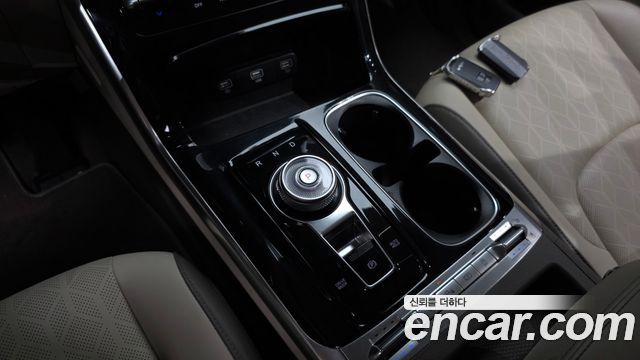 Kia Canival 2023 — photo 12