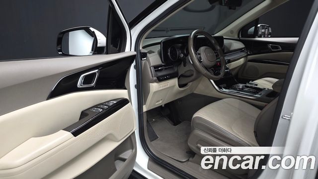 Kia Canival 2023 — photo 13