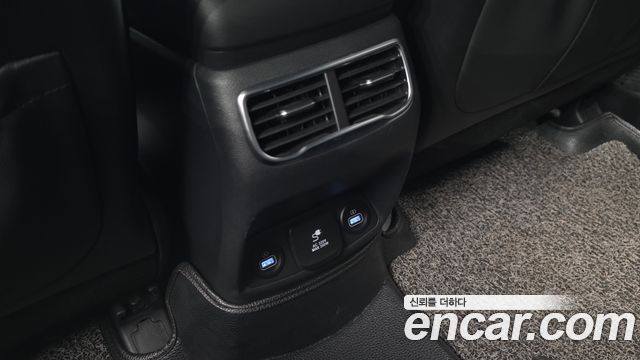 Hyundai Santafe 2021 — photo 30
