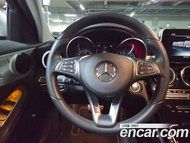 Mercedes-Benz C-Class 2018 — photo 9