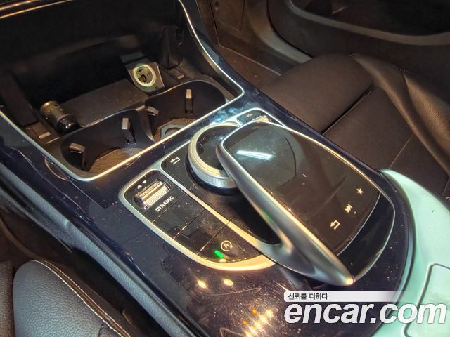 Mercedes-Benz C-Class 2018 — photo 12