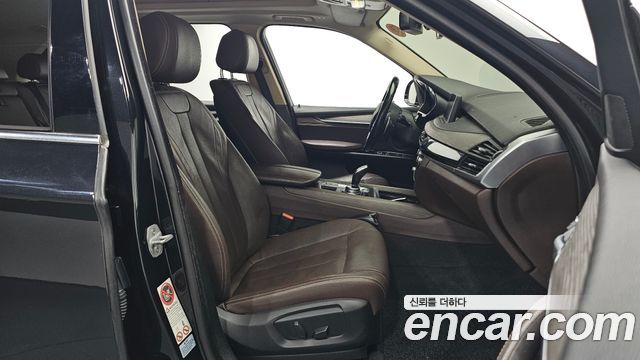 BMW X5 2015 — photo 10