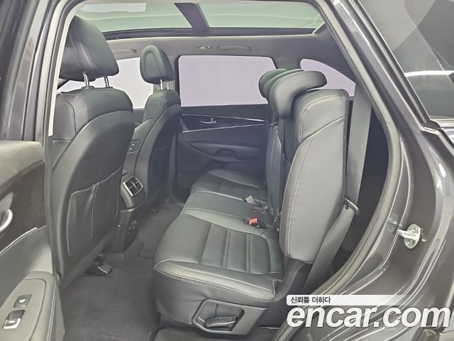 Kia Sorento 2017 — photo 12