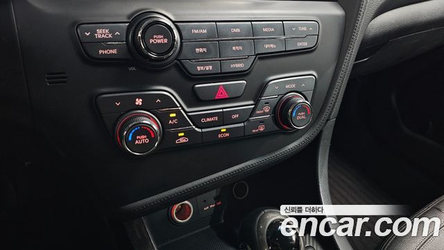 Kia K5 2012 — photo 23