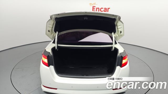 Kia K5 2012 — photo 26