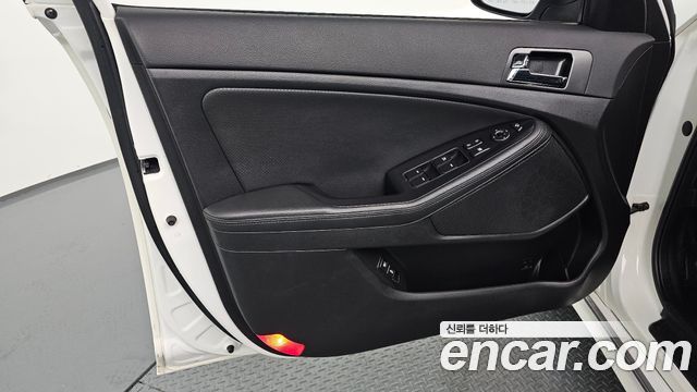Kia K5 2012 — photo 14