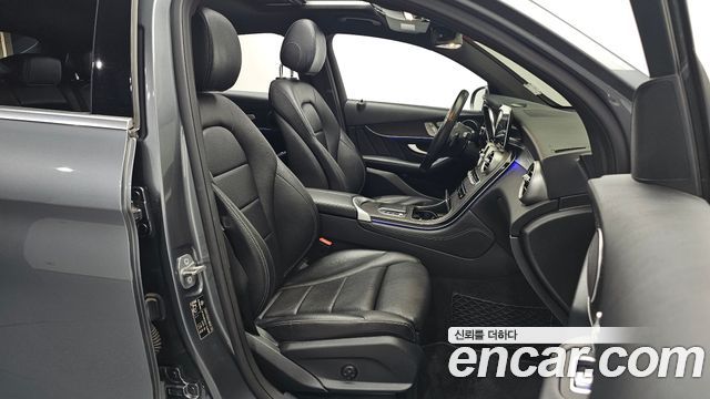 Mercedes-Benz GLC-Class 2020 — photo 13