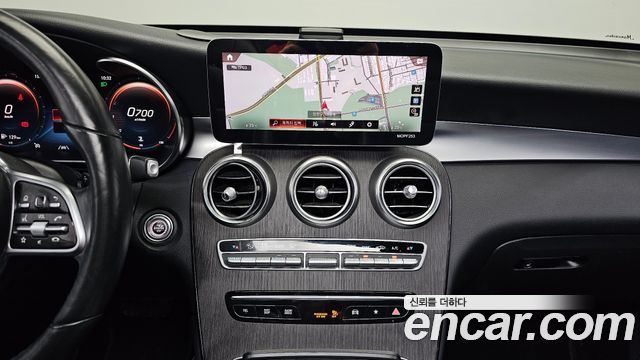 Mercedes-Benz GLC-Class 2020 — photo 20