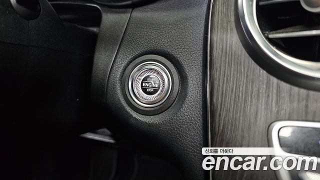 Mercedes-Benz GLC-Class 2020 — photo 34
