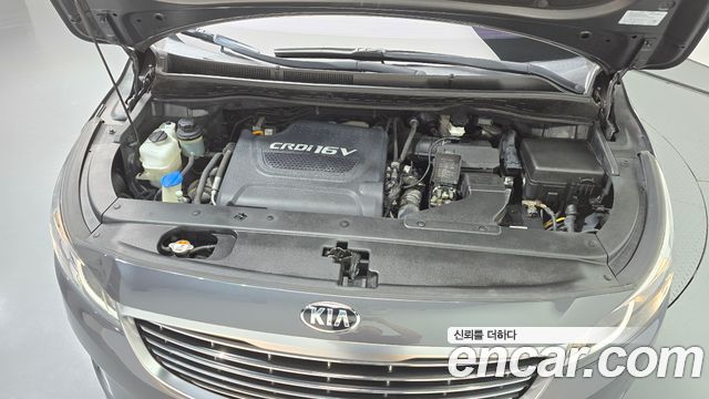 Kia Canival 2016 — photo 6