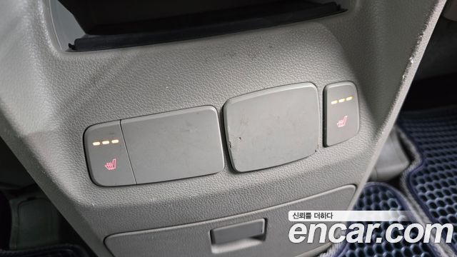 Kia Canival 2016 — photo 21