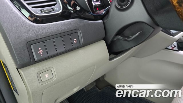Kia Canival 2016 — photo 24
