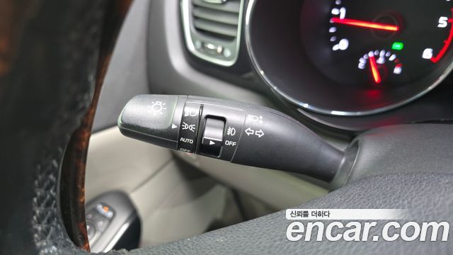 Kia Canival 2016 — photo 27
