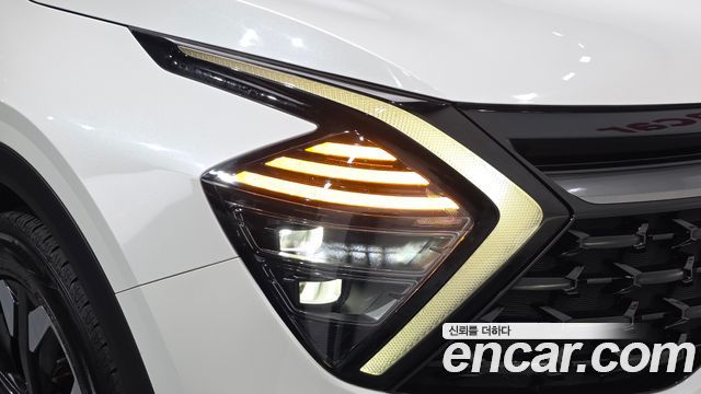 Kia Sportage 2022 — photo 8