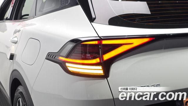Kia Sportage 2022 — photo 9