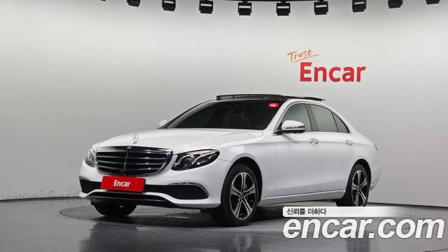 Mercedes-Benz E-Class 2017 — photo 1