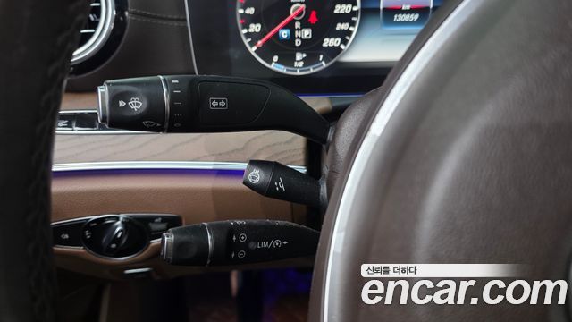 Mercedes-Benz E-Class 2017 — photo 14