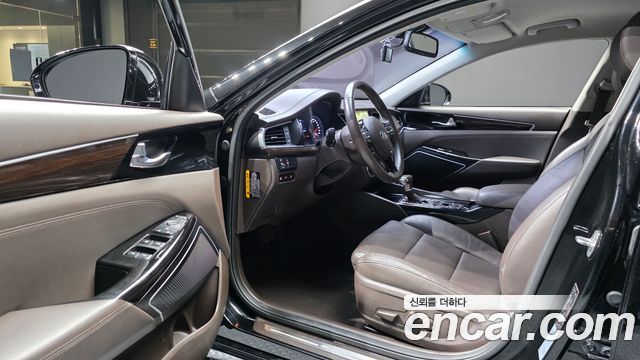 Kia K7 2019 — photo 10