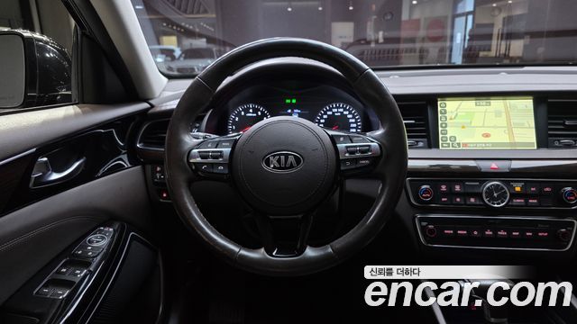 Kia K7 2019 — photo 14