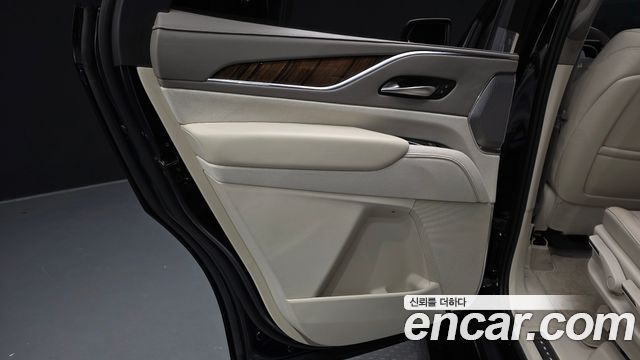 Cadillac Escalade 2023 — photo 15