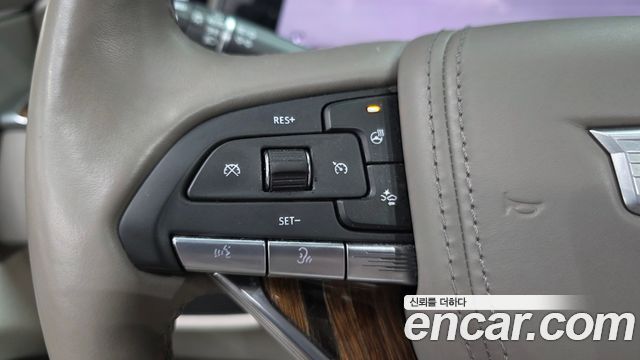 Cadillac Escalade 2023 — photo 29