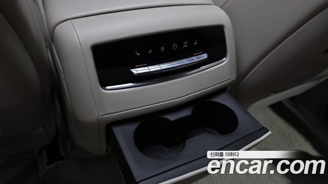 Cadillac Escalade 2023 — photo 31