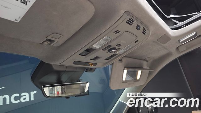 Cadillac Escalade 2023 — photo 35