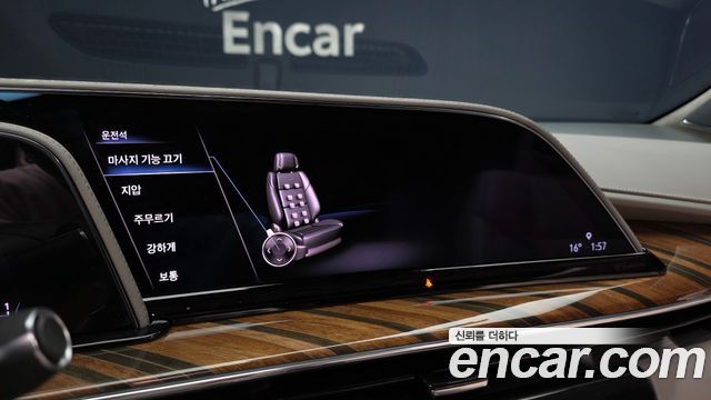 Cadillac Escalade 2023 — photo 38